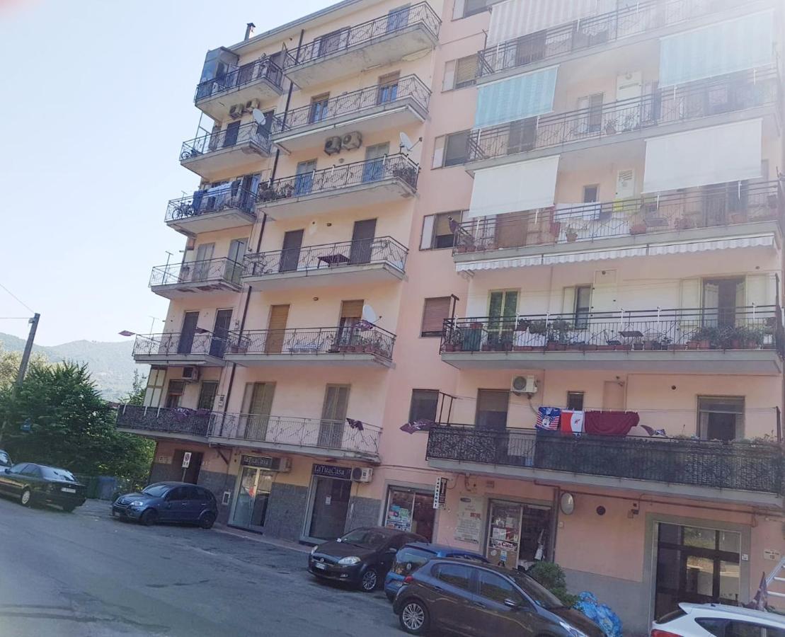 B&B Irnum Салерно Екстериор снимка